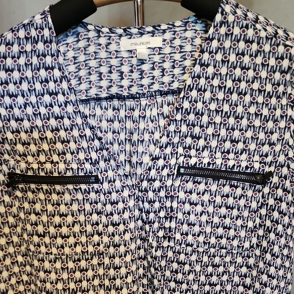 Maurices Navy and White Patterned Blouse - Picture 3 of 5